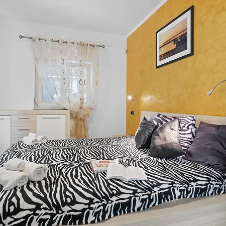 Bianco Nero - Happy Daire