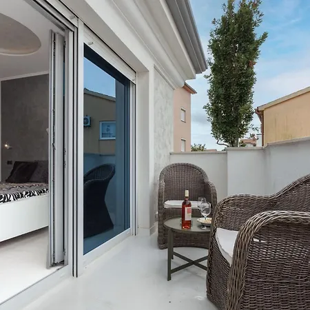 Bianco Nero - Happy *