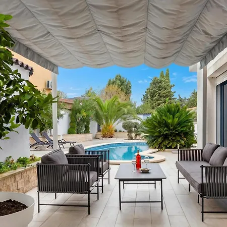 Apartment Bianco Nero With Pool - Happy