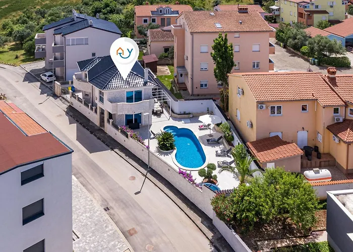 Bianco Nero - Happy Apartment *