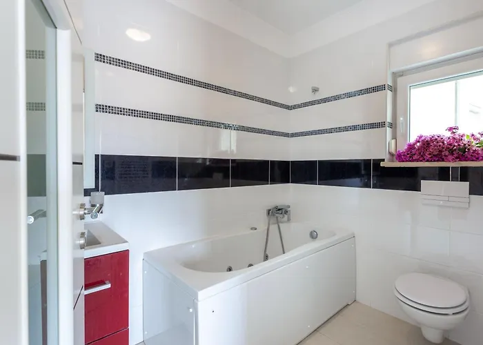 Bianco Nero - Happy Apartment *