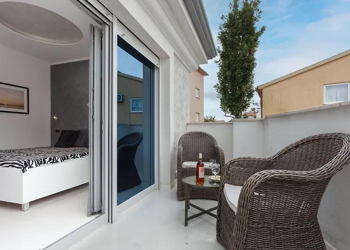 Bianco Nero - Happy *